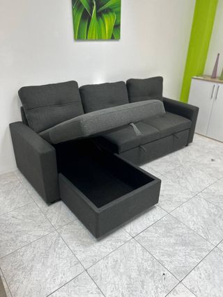 Sofá chaise longue gris moderno con arcón
