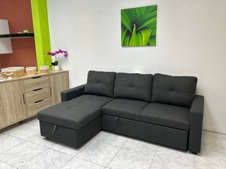 Sofá chaise longue gris moderno con arcón