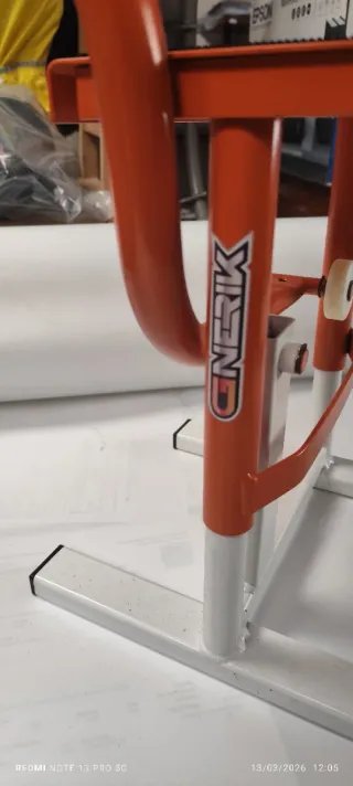 Cavalete Gnerik Laranja Cross