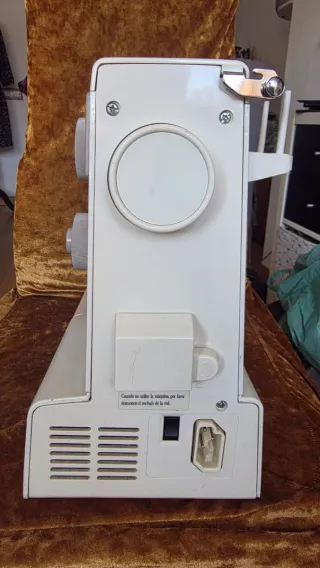 Máquina de coser Wertheim 6800 HeavyDuty, 100W