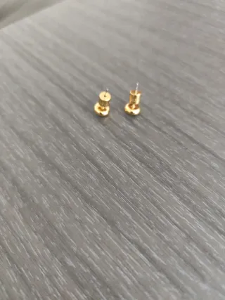 Pendientes Bimba y Lola dorados con circonita