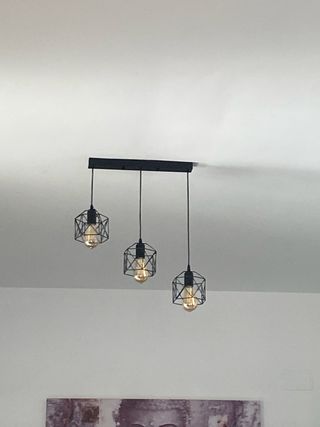 Conjunto 2 lámparas modernas negras.