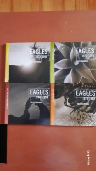 Caja CD Eagles Selected Works 1972-1999