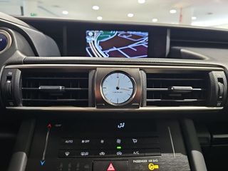 Lexus IS 2.5 300h Business