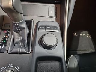 Lexus IS 2.5 300h Business