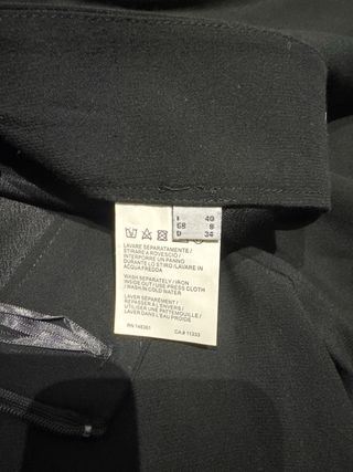 Pinko Pantalón Corto Negro Talla 40 italiana