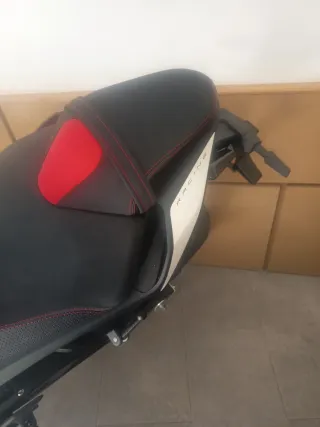 Rieju NKD 125 Negra/Roja