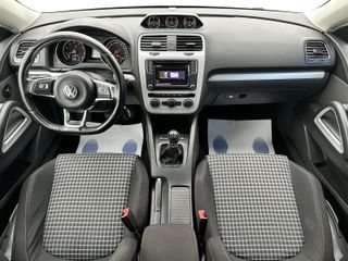 Volkswagen Scirocco R LINE