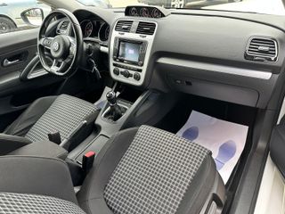 Volkswagen Scirocco R LINE