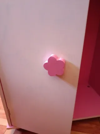 Armario para muñecas