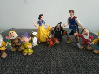 Figuras Disney Blancanieves y 7 Enanitos
