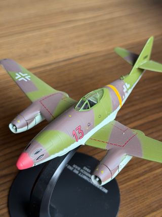 Maqueta Avión Militar