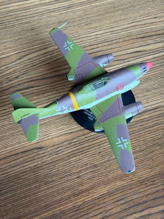Maqueta Avión Militar