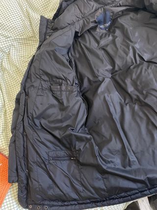 Chaqueta McNeal plumón negra con capucha