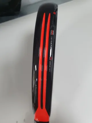 Pala Pádel Wilson Bela Elite Negra/Roja