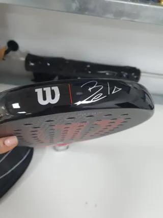 Pala Pádel Wilson Bela Elite Negra/Roja