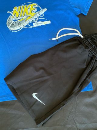 Conjunto Nike Camiseta y Pantalón Corto