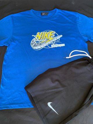 Conjunto Nike Camiseta y Pantalón Corto