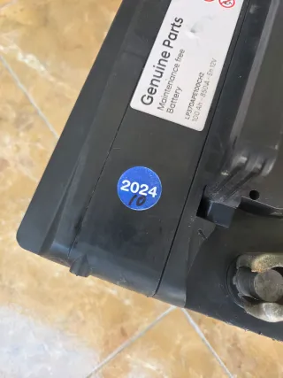 Batería Coche 100Ah Hyundai