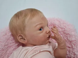 Bebé Reborn realista