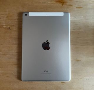 iPad 6ª Gen 128GB + Lápiz Metapen