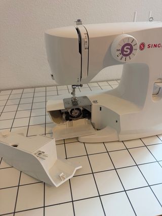 Máquina de Coser Singer M1605