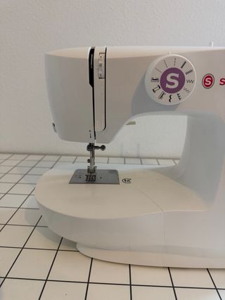 Máquina de Coser Singer M1605