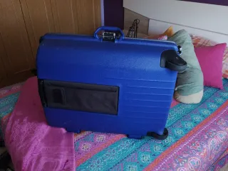 Maleta azul grande