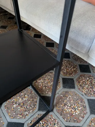 Estantería recibidor metal negro