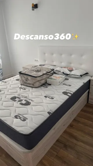 Canapé y Colchón Matrimonio Madera