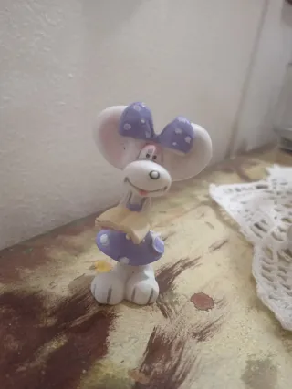 3 statuine ceramica soprammobili