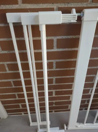 2 Barrera de seguridad Munchkin + 3 extensiones