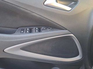 Opel Crossland X 1.6 Turbo Selective 73 kW (99 CV)