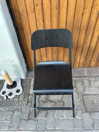 Sgabello Ikea nero legno e metallo