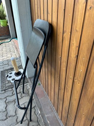 Sgabello Ikea nero legno e metallo