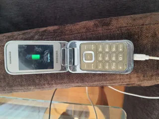 Teléfono Móvil Samsung Tapa Beige/Plata
