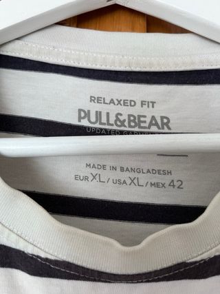 Camiseta Pull&Bear rayas azules y blancas
