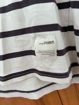 Camiseta Pull&Bear rayas azules y blancas