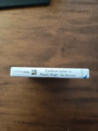 Il Professor Layton vs Phoenix Wright 3DS