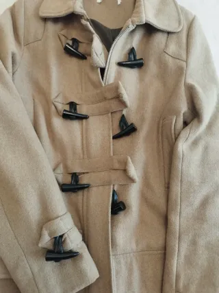 Trenca y jersey Massimo Dutti