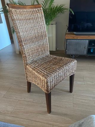 Sillas de comedor de mimbre y madera