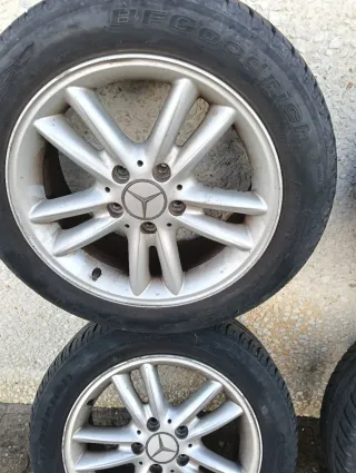 Llantas Mercedes