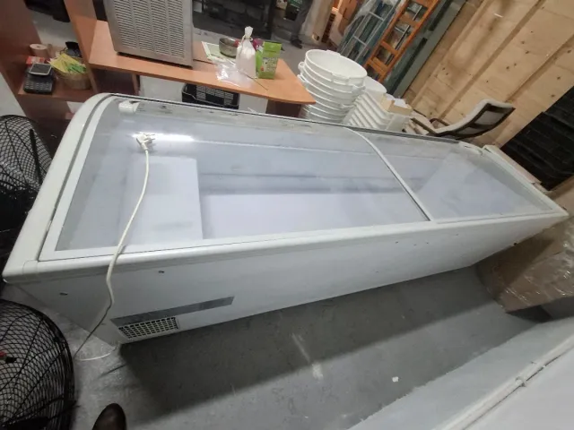 Vitrina congelación Infrico 750 litros