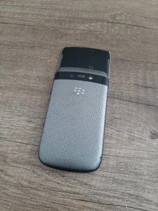 BlackBerry Torch 9810 Plata