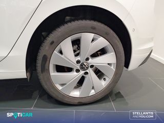 Volkswagen Golf 2025