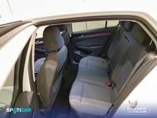 Volkswagen Golf 2025