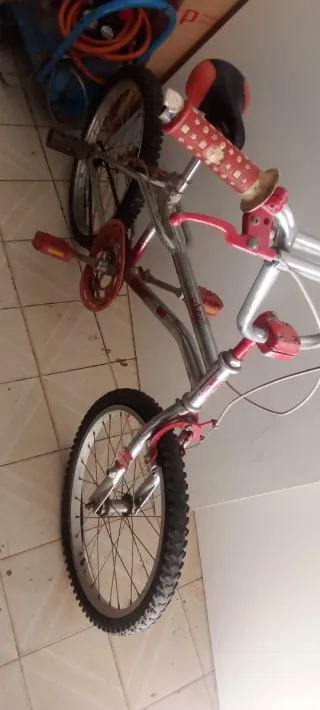 Bicicleta BMX antigua