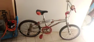 Bicicleta BMX antigua