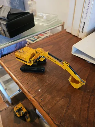 Palas caterpillar negociable