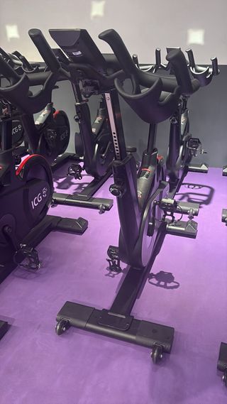 Bicicleta Spinning Lifefitness IC5